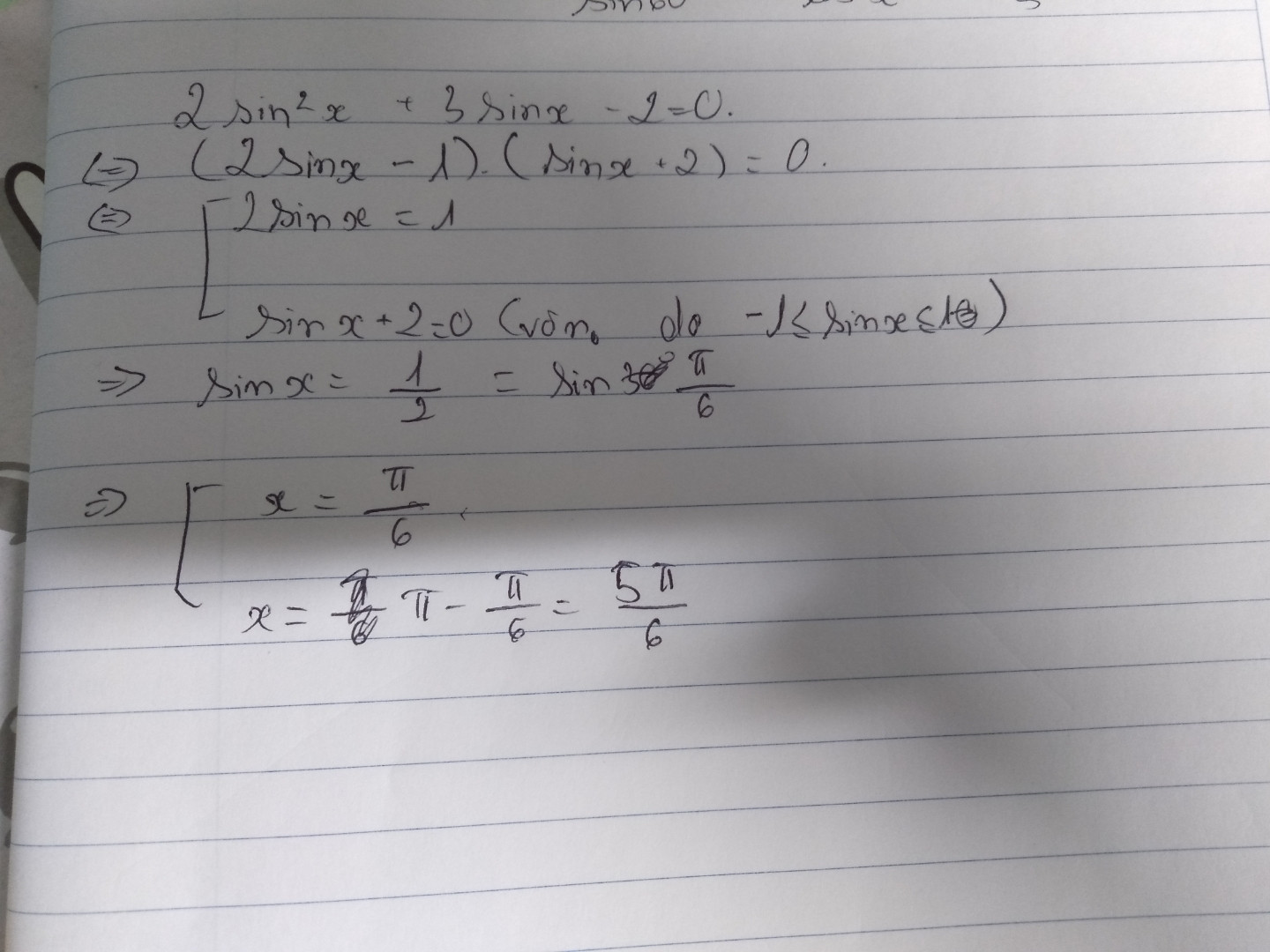 Giải phương trình sau: 
a) √3 sin x +cos x =1
b) 2 sin bình x +3 sin x -2=0