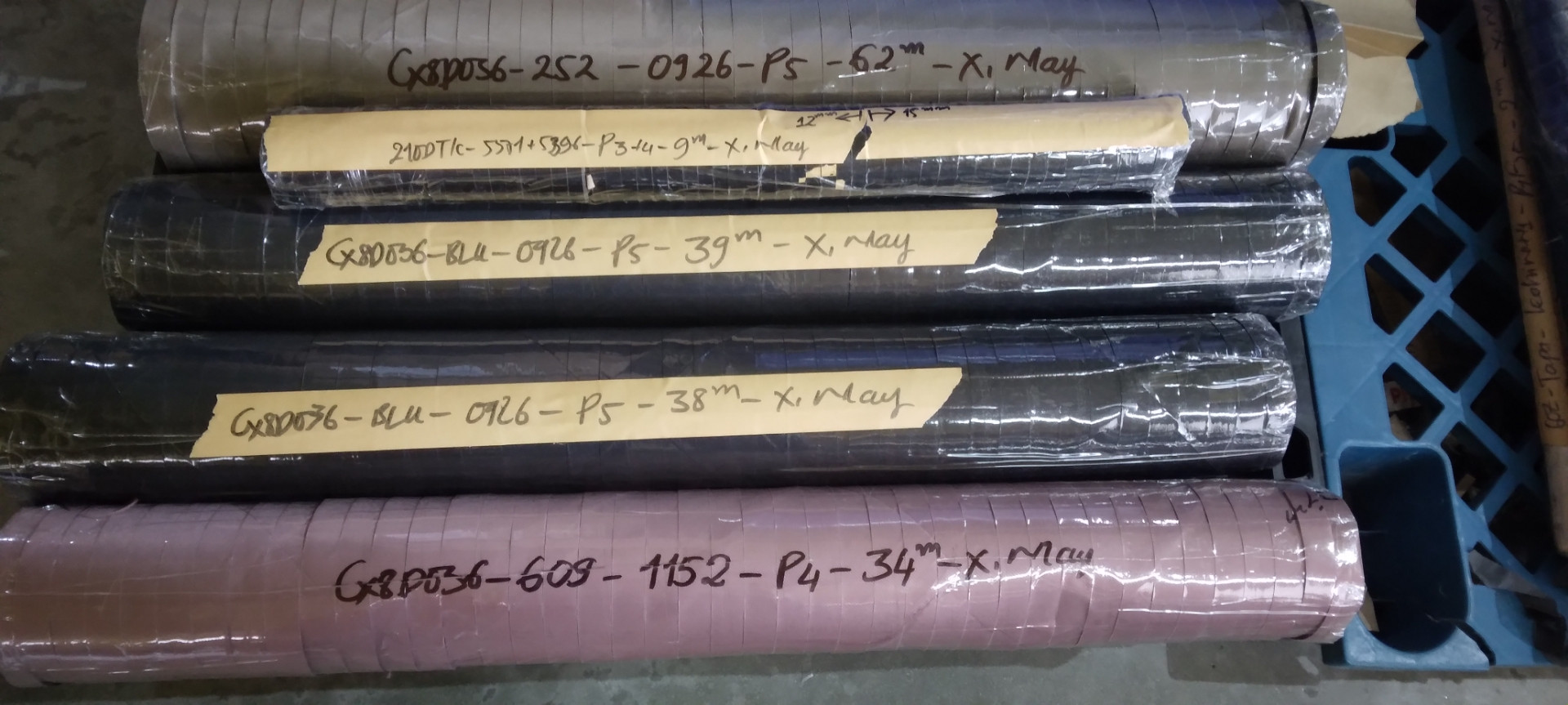 Hãy nêu lên nội dung của bài thơ Hạt gạo làng ta của nhà thơ Trần Đăng Khoa.