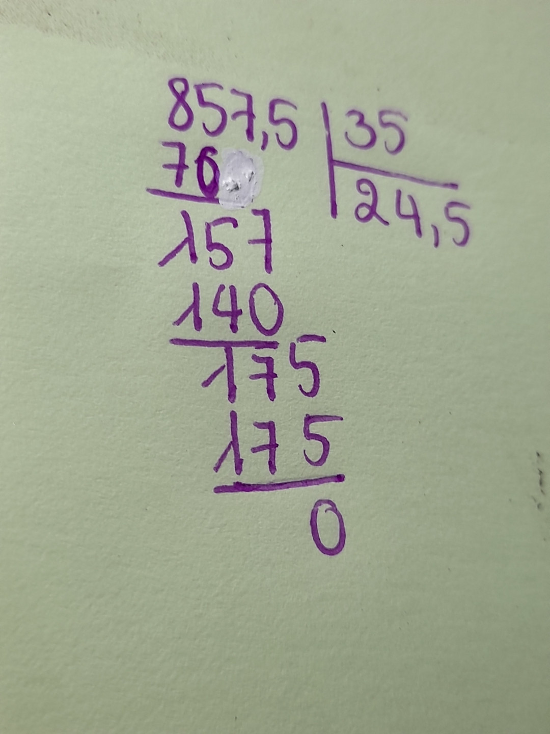 857,5÷35 giup minh voi