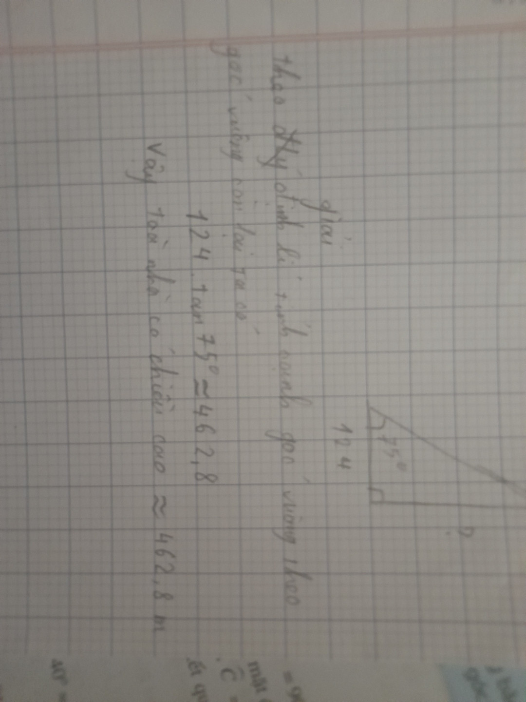 Landmark 81 là tại nhà cao chọc trời ở thành phố Hồ Chí Minh hiện đang giữ kỷ lục cao nhất Việt Nam về thiết kế gồm 81 tầng lấy cảm hứng từ những bó tre truyền thống tượng trưng cho sức mạnh và sự đoàn kết của dân tộc Việt Nam, vào một thời điểm tia nắng mặt trời qua đỉnh a tòa nhà tạo với mặt đất một góc 75 độ thì bóng của tòa nhà trên mặt đất dài 124 m. tính chiều cao của tòa nhà
