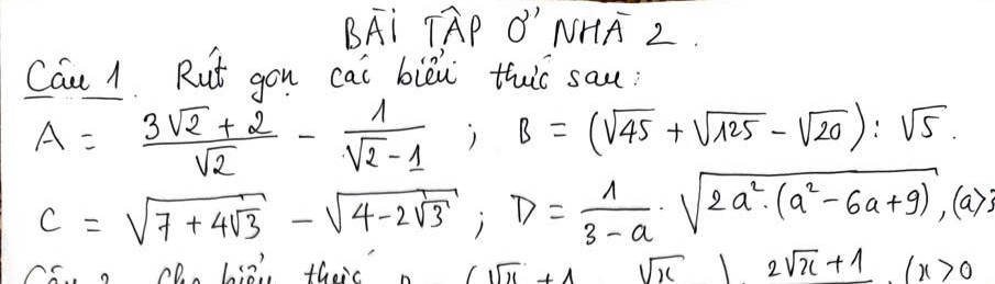 Bạn nam cao NC=1,5 đứng trên mặt đất như hình vẽ khi quan sát lần lượt ngọn cây và góc cây lần lượt với một góc 44° và 15° so với phương nằm ngang.tính chiều cao của cái cây
