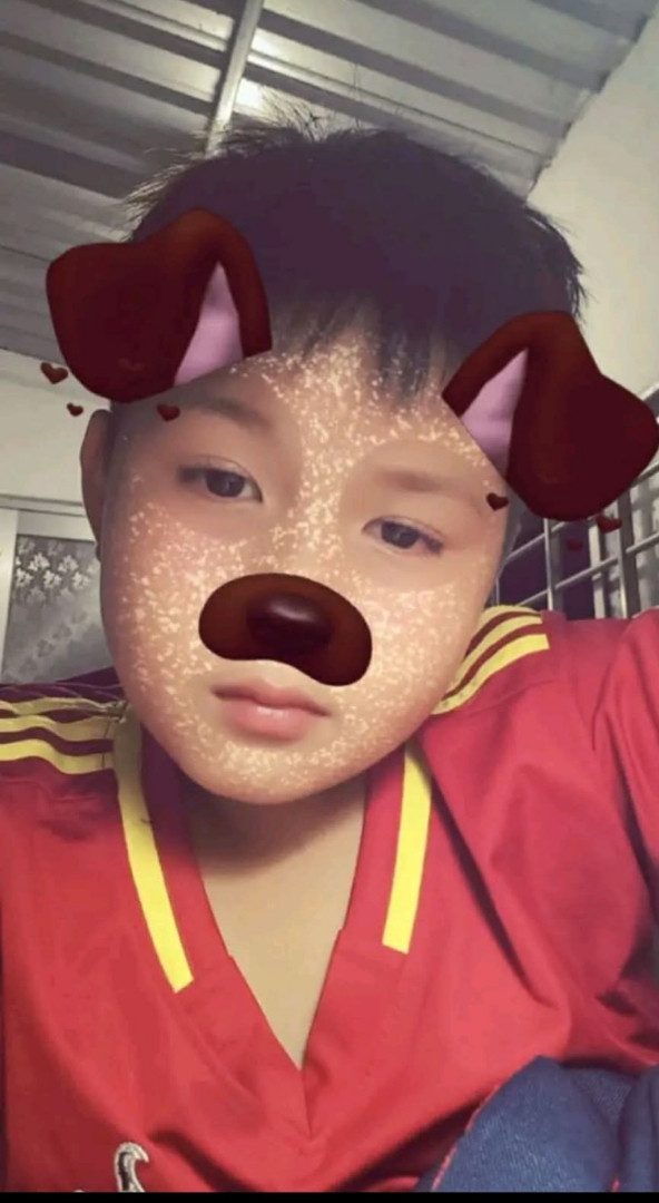 Một chiếc xe đạp có bánh xe dạng hình tròn với đường kính là 0,7 . Hỏi khi bánh