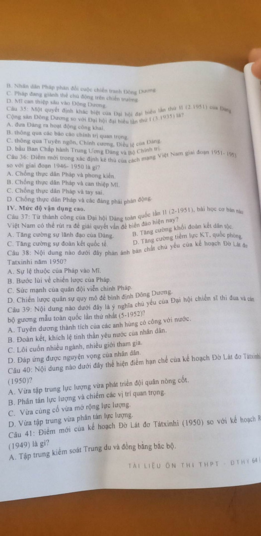 Gagarin (Liên Xô) là người đầu tiên trên thế giới thực hiện thành công