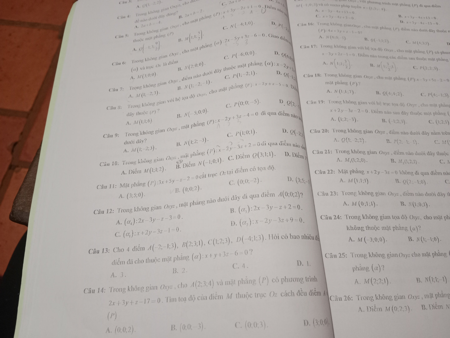 Trong không gian Oxyz,cho điểm A(a;b;1) thuộc mặt phẳng (P)2x+y-z+3=0.mệnh đề nào dưới đây là đúng