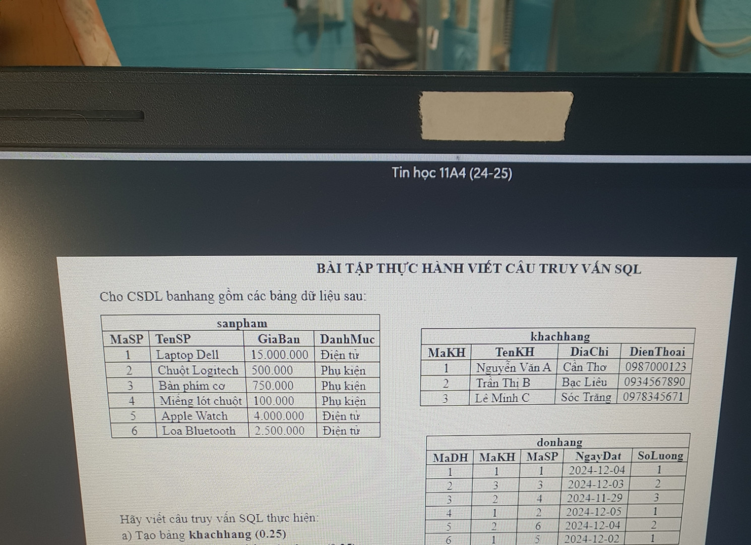 Viết câu truy vấn SQL tạo bảng