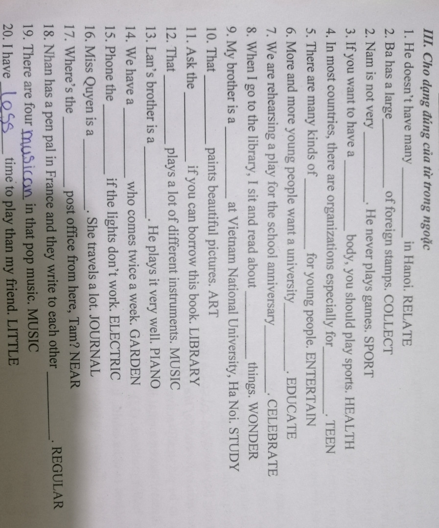 Giúp mình vs BÀI TRONG BÌNH LUẬN ẤY Ạ