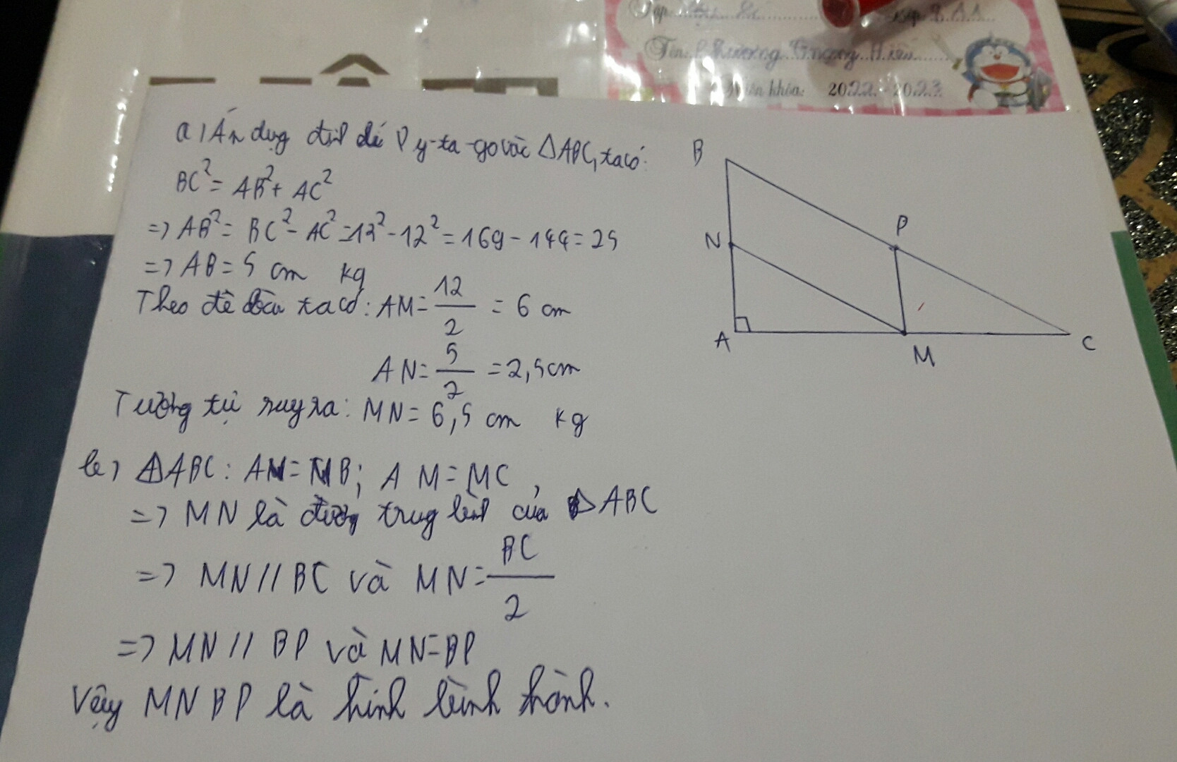 cho tam giác ABC vuông tại A. biết AC=12cm, BC= 13cm. gọi M,N lần lượt là trung...