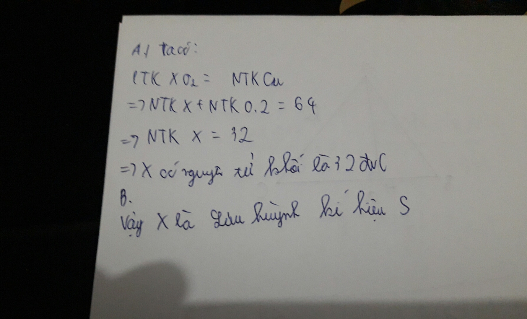 Một hợp chất có phân tử gồm 1 nguyên tử nguyên tố X liên kết với 2 nguyên tử oxi và nặng bằng khối lượng của một nguyên tử đồng
A, tính nguyên tử khối của X
B,cho biết tên và kí hiệu hoá học của nguyên tố X