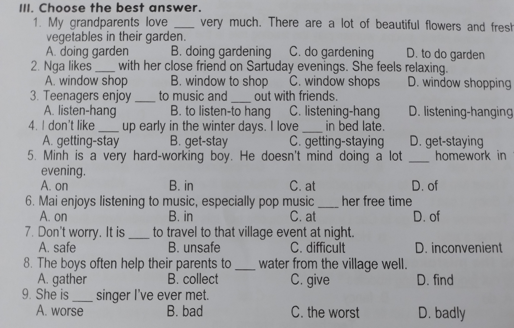 Điền giúp mình với