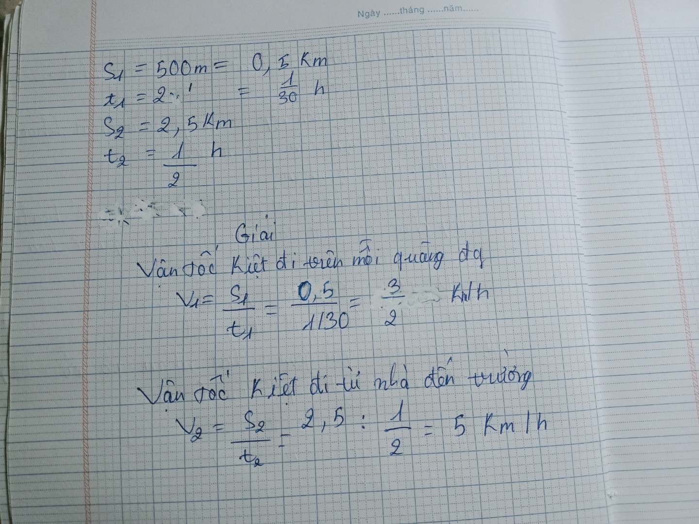 Bạn Kiệt đi xe đạp từ nhà đến trường trên 2 quãng đường, quảng đường thứ nhất dài 500m, Kiệt đi hết 2min, quãng đường thứ 2 dài 2,5km Kiệt đi hết 1/2h
a) Tính tốc độ trung bình bạn Kiệt đi trên mỗi quãng đường.
b) Tính Tốc độ trung bình của bạn Kiệt từ nhà đến trường.