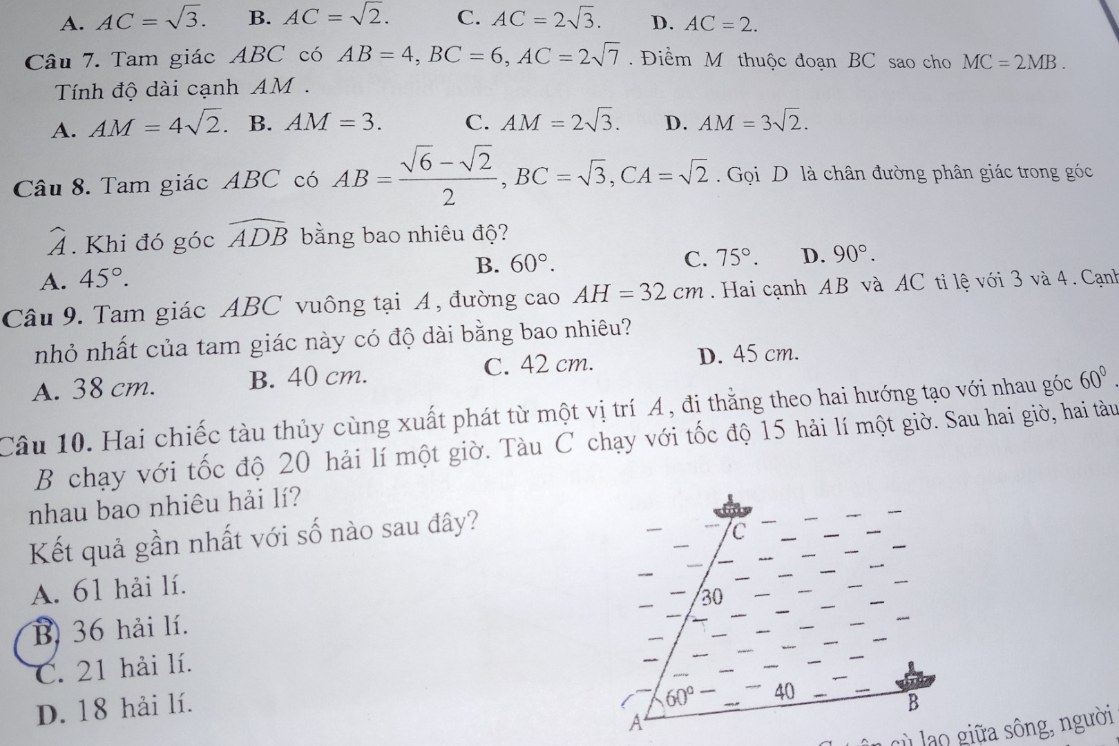 Tam giác ABC có AB =√6-√2 tất cả trên 2 , BC =√3 , CA =√2 . Gọi D là chân đường phân giác trong góc A .Khi đó góc ADB bằng bao nhiêu độ ?