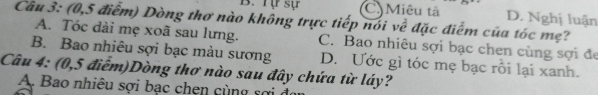 Dòng thơ nào không trực tiếp nói về đặc điểm toác của người mẹ