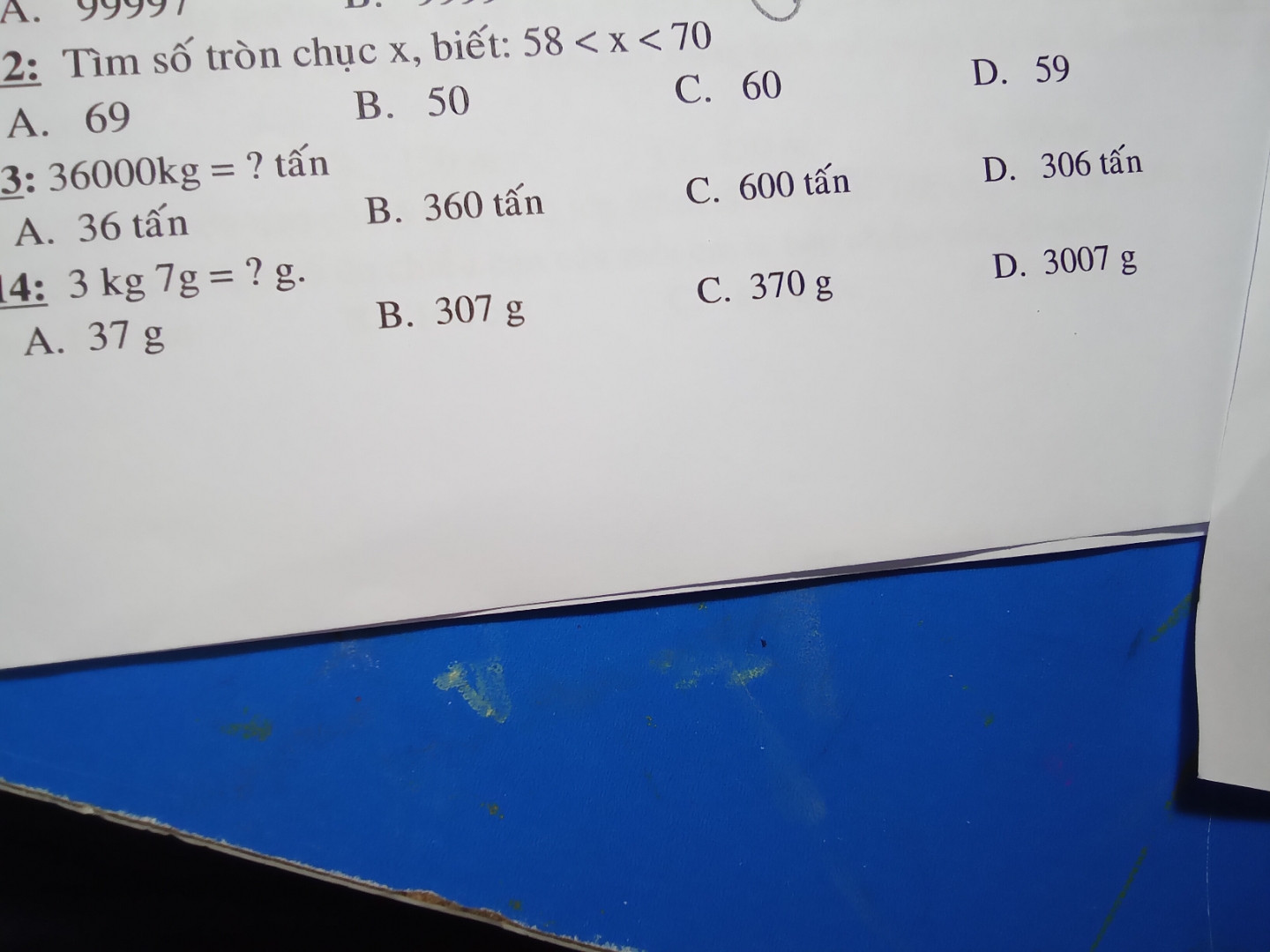 Tìm số tròn chục x, biết : 58<x<70