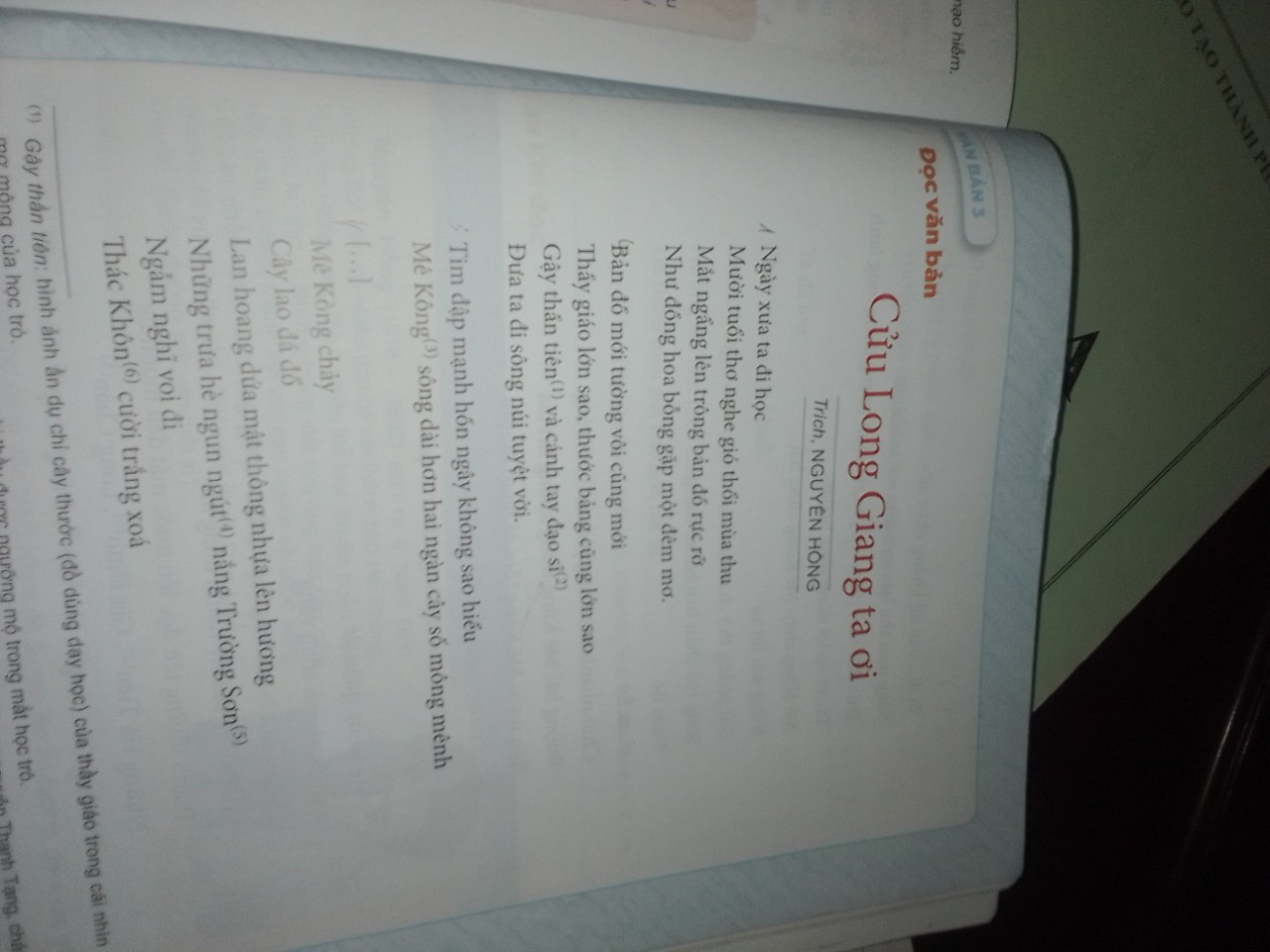 Đọc văn Bane cửu Long giang ta ơi tìm cụm danh từ, cụm động từ, cụm tính từ
Tìm từ đơn, từ ghép, từ láy, danh từ, động từ, tính từ
