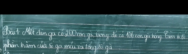 Một đàn gà có 200 con gà, trong đó có 106 con gà trống. Tìm tỉ số phần trăm của số gà mái và tổng số gà?