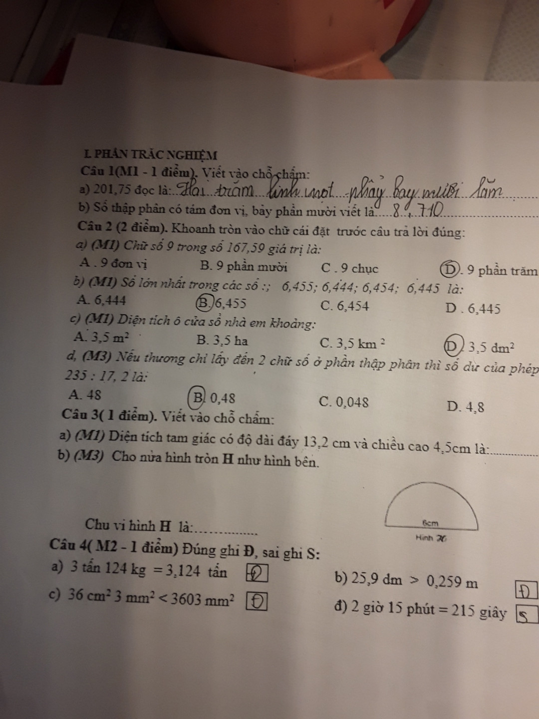 a. S HTC có độ dài đáy là 13.2cm và chiều cao 4.5 cm là: