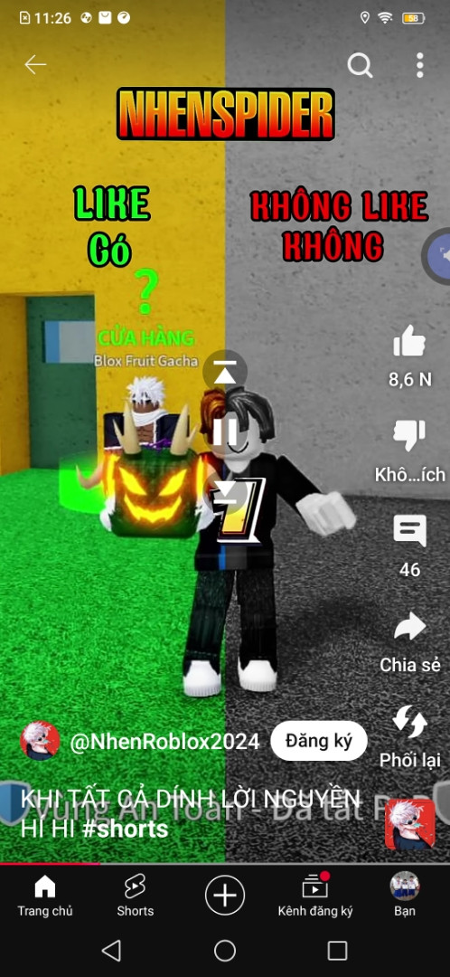 Người ta dùng các tấm kính hình vuông cạnh 14 m lắp sát nhau thành một góc nhân