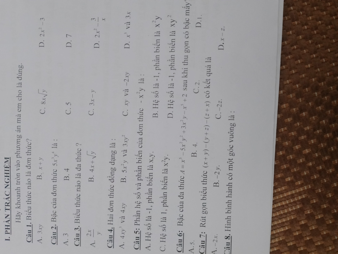 Biểu thức nào là đơn thức