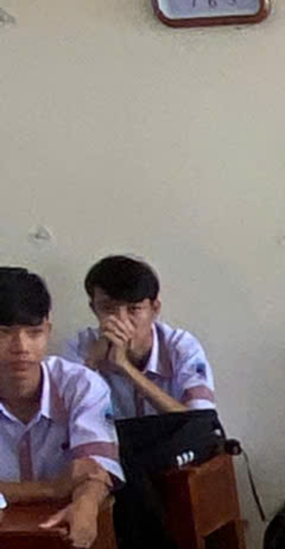 Không yêu nhau đc thì thôi 
Làm j mà phải ôm ngối 1 mik
Không bên nhâu đc thì thôi
Bỏ mẹ nó ik cho đỡ lôi thôi . 
( Nêu ý nghĩa)