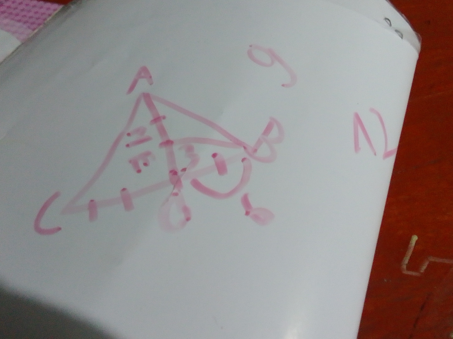 Cho Tam giác ABC .cạnh trên BC trên điểm D sao cho BD =2/3 DC . AD trên 2 điểm M...