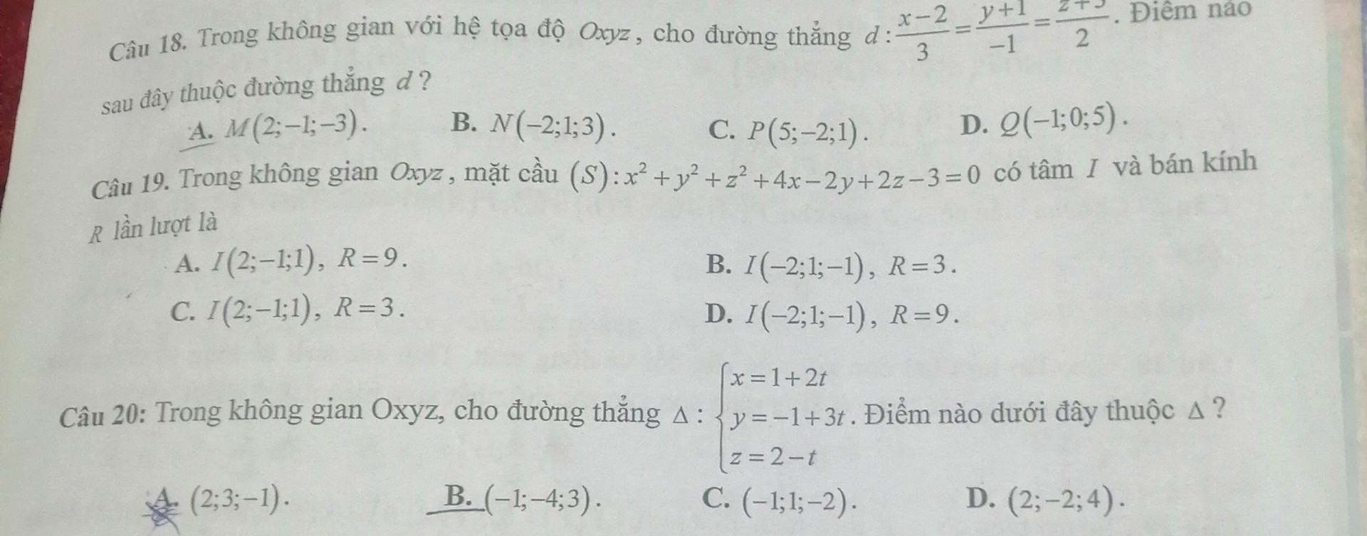 Trong không gian Oyxz cho đường thẳng