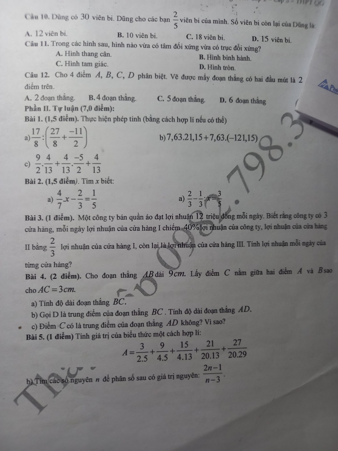 Câu 5 : Một tổ may dự định may 120 cái áo trong một thời gian nhất định . Do cải tiến kỹ thuật , tổ may tăng năng suất mỗi ngày 3 cái áo nên xong trước thời hạn 2 ngày . Tính thời gian dự định hoàn thành công việc của tổ ?
Câu 6 : Hai địa điểm A và B cách nhau 75km . Lúc 7h , một người đi xe đạp đi từ A->B với vận tốc 10km/h . Sau đó , lúc 9h30 
một người đi xe máy đi từ B->A với vận tốc 30km/h . Hỏi mấy giờ hai xe gặp nhau và chỗ gặp nhau cách A bao nhiêu km ?
Câu 7 : Bác Hưng gửi tiết kiệm một số tiền tại một ngân hành với lãi suất 6,2% năm với kì hạn 1 năm , tiền lãi của kì hạn đó lại được cộng vào tiền gốc . Sau khi gửi 2 năm   bác rút lại được số tiền cả gốc lẫn lãi là 
228 568 000 đồng . Hỏi số tiền ban đầu bác Hưng gửi tiết kiệm là bao nhiêu ? Biết lãi suất ngân hàng không đổi trong 2 năm đó .